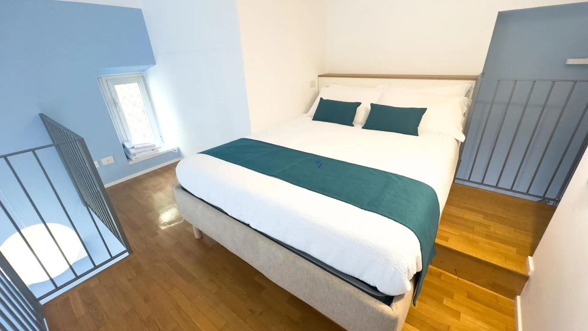 New One Bedroom Apartment In Isola Area Milan