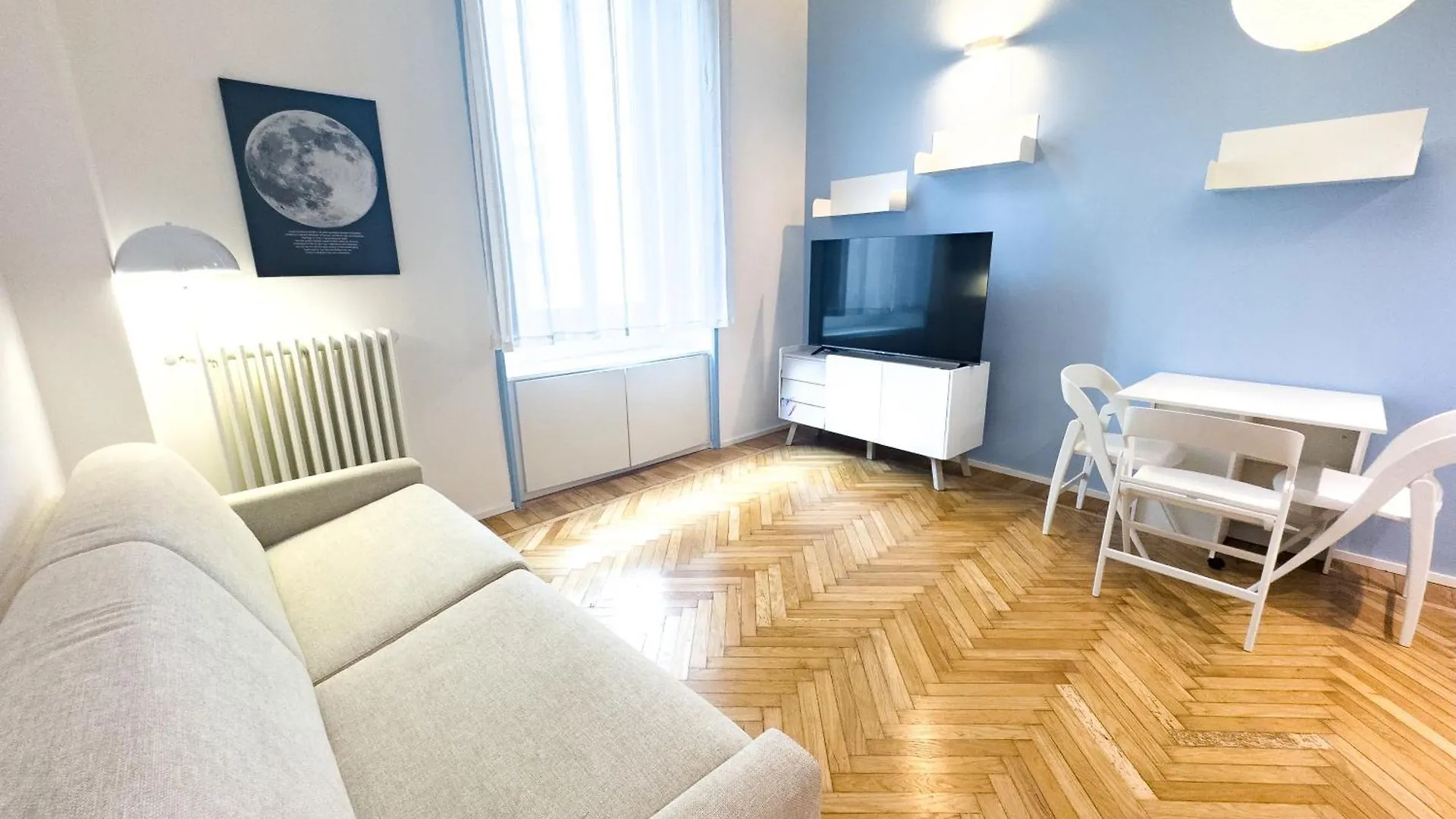 New One Bedroom Apartment In Isola Area Milan