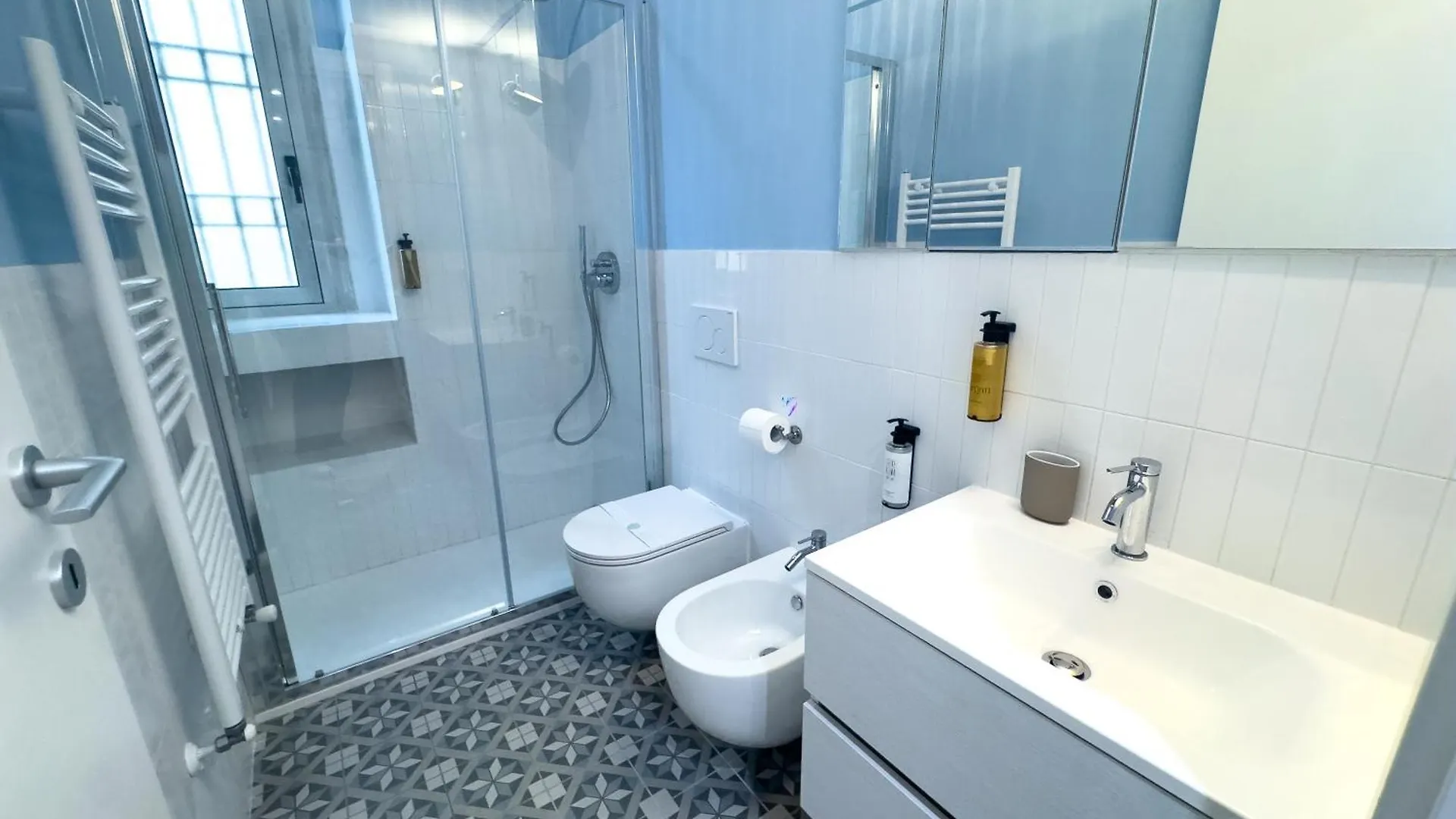 New One Bedroom Apartment In Isola Area Milan Italie