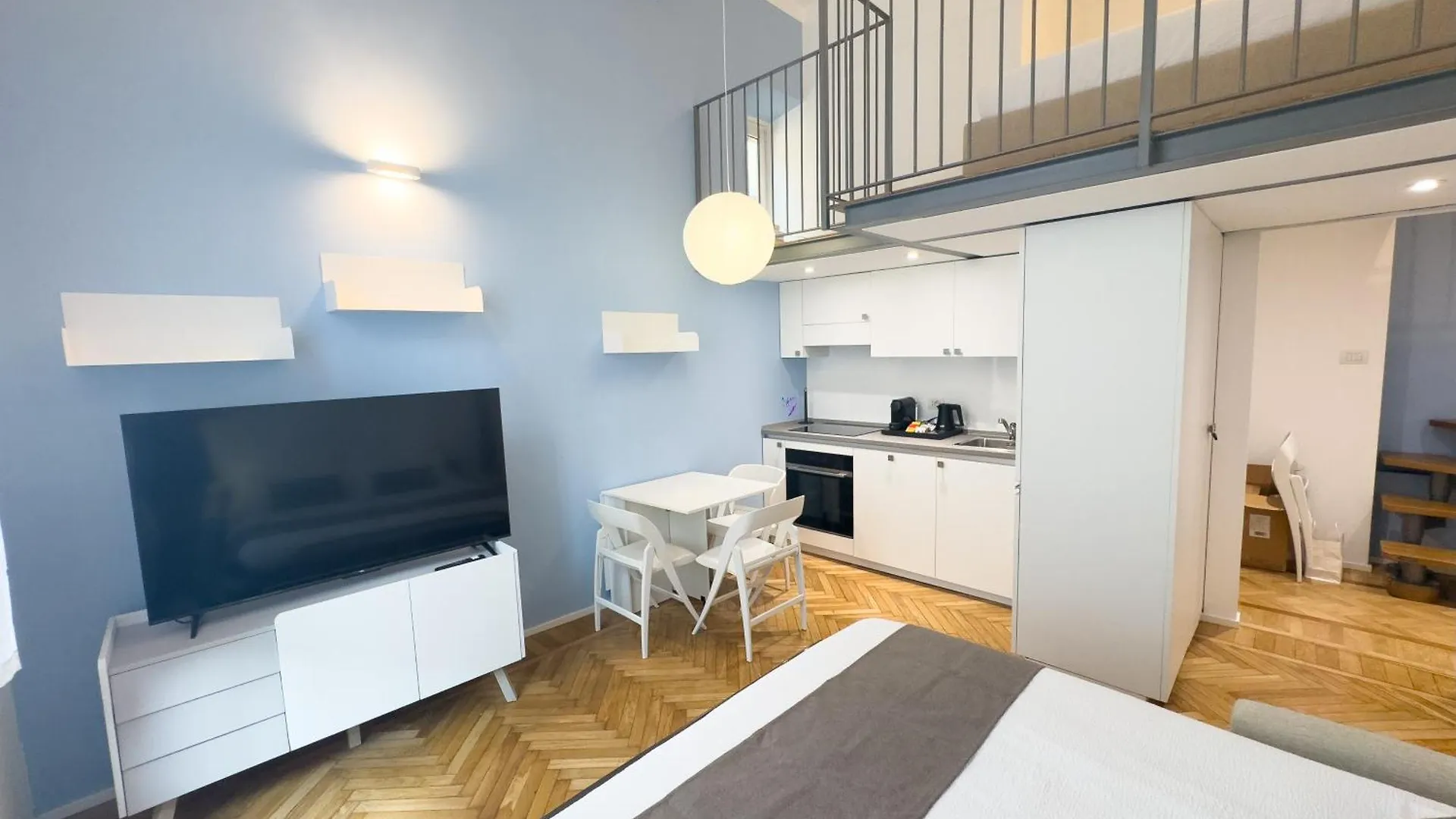 New One Bedroom Apartment In Isola Area ميلان